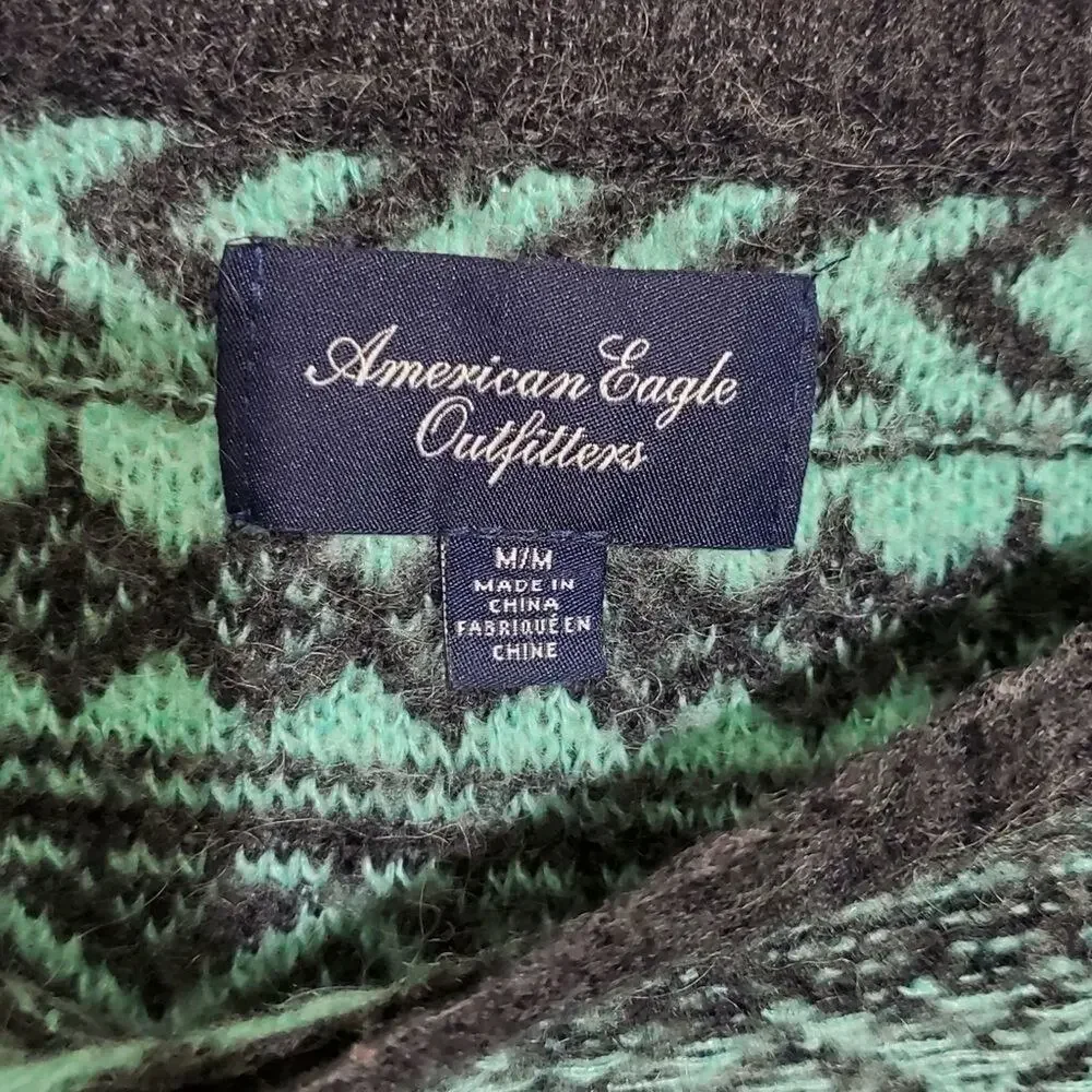 American Eagle‎ Green wool patterned sweater